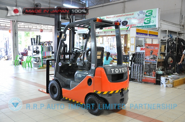 ขายรถโฟล์คลิฟท์มือสอง TOYOTA รุ่น  8FG15-30588 ราคา 285,000 บาท นำเข้าจากประเทศญี่ปุ่น 100\% ไม่เคยใช้งานในไทย