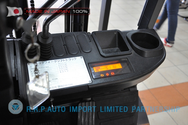 ขายรถโฟล์คลิฟท์มือสอง TOYOTA รุ่น  8FG15-30588 ราคา 285,000 บาท นำเข้าจากประเทศญี่ปุ่น 100\% ไม่เคยใช้งานในไทย