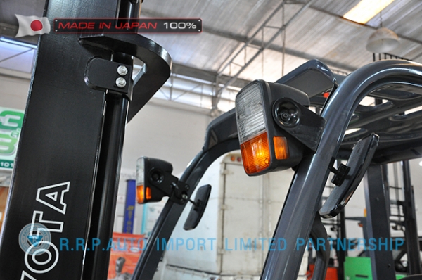 ขายรถโฟล์คลิฟท์มือสอง TOYOTA รุ่น  8FG15-30588 ราคา 285,000 บาท นำเข้าจากประเทศญี่ปุ่น 100\% ไม่เคยใช้งานในไทย