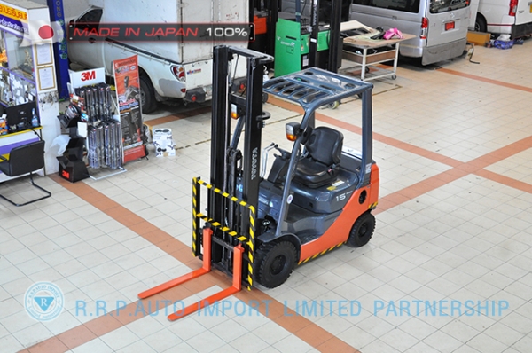 ขายรถโฟล์คลิฟท์มือสอง TOYOTA รุ่น  8FG15-30588 ราคา 285,000 บาท นำเข้าจากประเทศญี่ปุ่น 100\% ไม่เคยใช้งานในไทย