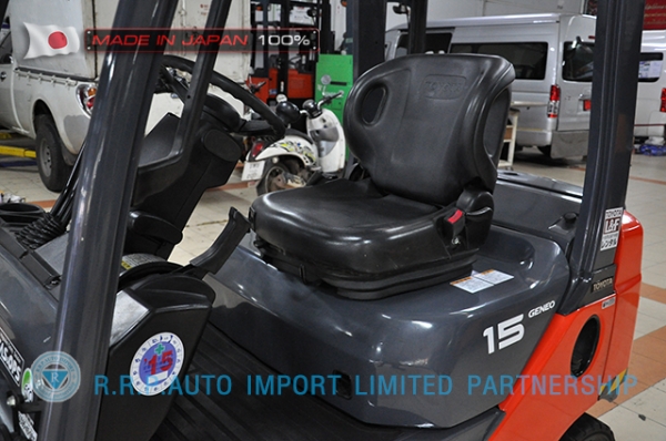 ขายรถโฟล์คลิฟท์มือสอง TOYOTA รุ่น  8FD15-20149 ราคา 335,000 บาท นำเข้าจากประเทศญี่ปุ่น 100\% ไม่เคยใช้งานในไทย