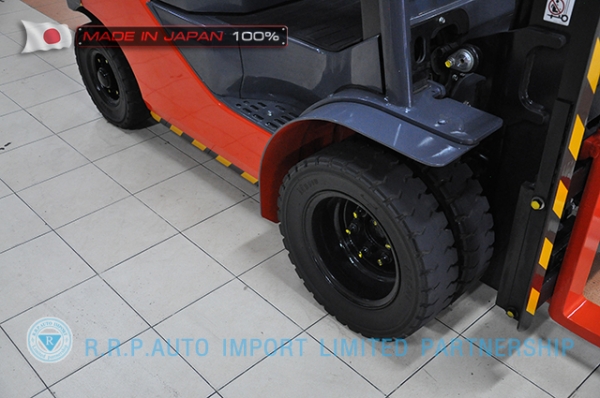 ขายรถโฟล์คลิฟท์มือสอง TOYOTA รุ่น  8FD15-20149 ราคา 335,000 บาท นำเข้าจากประเทศญี่ปุ่น 100\% ไม่เคยใช้งานในไทย