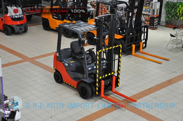 ขายรถโฟล์คลิฟท์มือสอง TOYOTA รุ่น  8FD15-20149 ราคา 335,000 บาท นำเข้าจากประเทศญี่ปุ่น 100\% ไม่เคยใช้งานในไทย