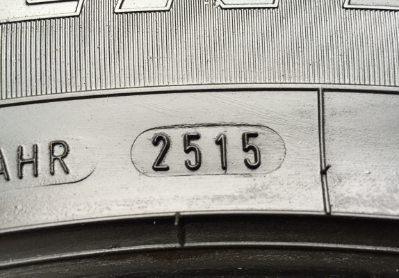 ยาง Goodyear 265 65 17 ปี15 ดอกเต็ม เนื้อนิ่ม ราคาไม่แพง