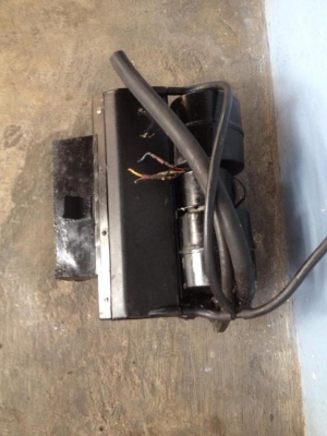 ขายตู้แอร์ E30 ยกลูก สภาพokไม่แตกหัก สายไฟครบ ราคา1500 โทร0924462525โส กทม ขายตู้แอร์ E30 ยกลูก สภาพokไม่แตกหัก สายไฟครบ ราคา1500 โทร0924462525โส กทม