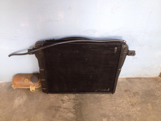 ขายหม้อน้ำ E30 m10 ยกชุดพร้อมถังพักน้ำ  สภาพok ราคา1500 โทร0924462525โส กทม