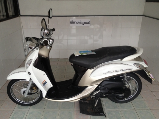 Fino Fi รถบ้าน วิ่งน้อย สภาพเดิม ปี57 (ของแถม 4 รายการ) Fino Fi รถบ้าน วิ่งน้อย สภาพเดิม ปี57 (ของแถม 4 รายการ)