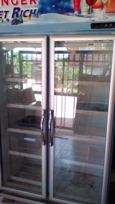 ขายด่วนตู้แช่ของซิงเกอร์