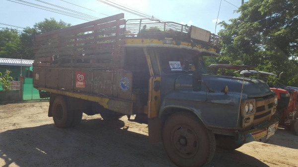 ขาย 6 ล้อ หัวยาว เครื่อง 6BB1 145 แรงม้า คัสซีสวยตลอดเส้น ทะเบียนพร้อมโอนครับ ขาย 6 ล้อ หัวยาว เครื่อง 6BB1 145 แรงม้า คัสซีสวยตลอดเส้น ทะเบียนพร้อมโอนครับ