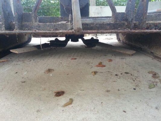 ตัวตัดหญ้า1เมตรสถาพพอใช้คับ