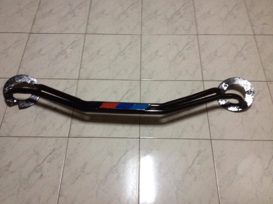 ขายค้ำโช็คM  E30 ไฟท้าย2ชั้น ราคา1800 โทร0924462525โส กทม