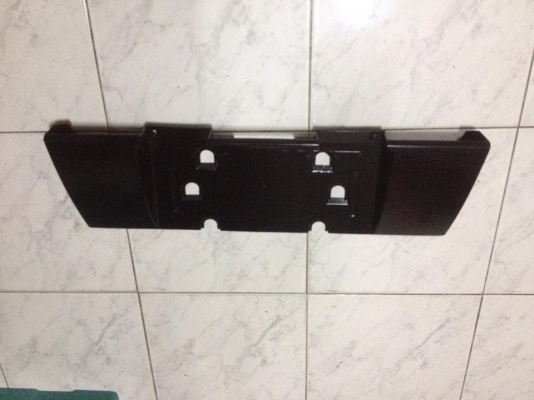 ขายชิ้นดำป้ายทะเบียน  E30 ไฟท้าย3ชั้น ทำสีดำมาแล้ว สภาพok ราคา400 โทร0924462525โส กทม