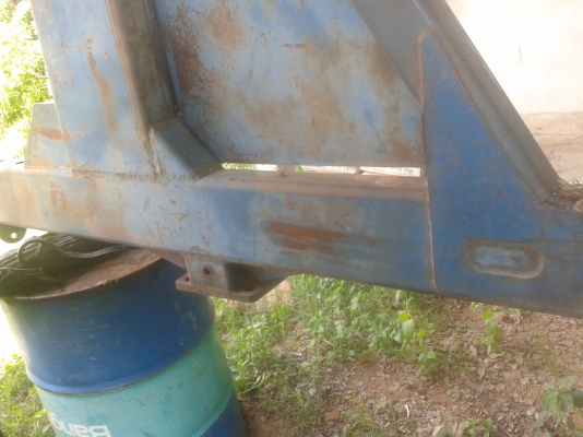 ขายคีบอ้อยกลกิจบูมเดี่ยวสภาพดีไม่มีรอยแตกรา้วปะดามปั้มดีกระบอกดีมือกำดี