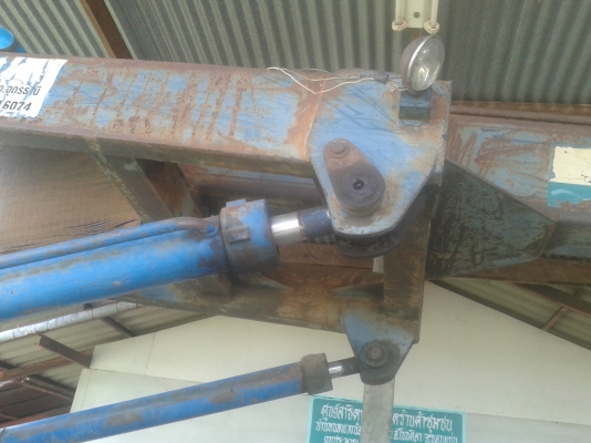 ขายคีบอ้อยกลกิจบูมเดี่ยวสภาพดีไม่มีรอยแตกรา้วปะดามปั้มดีกระบอกดีมือกำดี