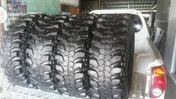 ขายยางตะขาบ 32 ขอบ16 สภาพดี ขายยางตะขาบ 32 ขอบ16 สภาพดี