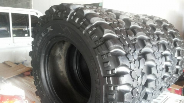 ขายยางตะขาบ 32 ขอบ16 สภาพดี ขายยางตะขาบ 32 ขอบ16 สภาพดี