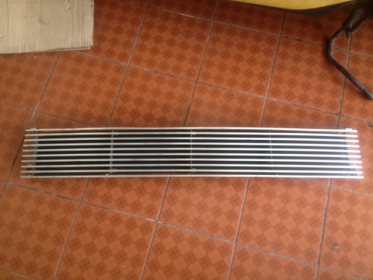 กระจังหน้าเเต่ง TOYOTA BB เก่าญี่ปุ่นเเท้สภาพสวย