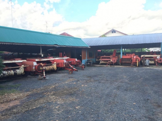 ขายเครื่องอัดฟางเก่าไทยเก่านอกมากกว่า 30เครื่อง