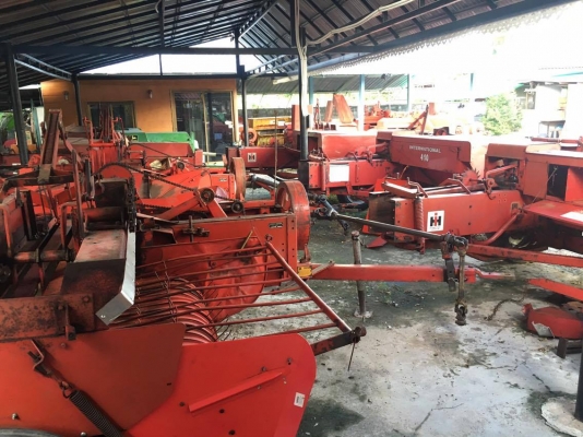 ขายเครื่องอัดฟางเก่าไทยเก่านอกมากกว่า 30เครื่อง