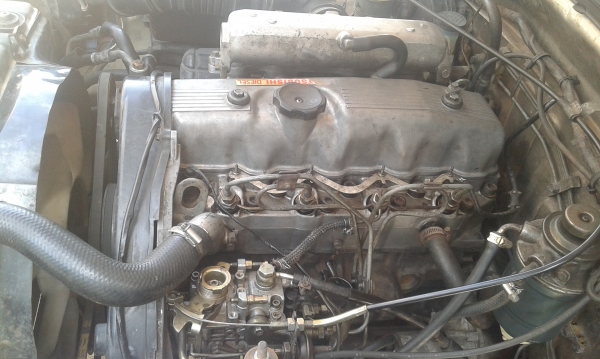 ขายเครื่องพร้อมเกียร์ สตราด้า 2500 ยังตติดรถอยู่ครับ ขายเครื่องพร้อมเกียร์ สตราด้า 2500 ยังตติดรถอยู่ครับ