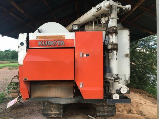 ขายรถเกี่ยวข้าว รถ KUBOTA รุ่น DC-68G ขายรถเกี่ยวข้าว รถ KUBOTA รุ่น DC-68G