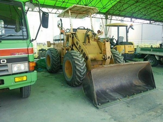 Komatsu 510 SN: 17199 กรองเดี่ยว ซีเรียลสูงมาก สวยจัด ราคาไม่แพงครับ