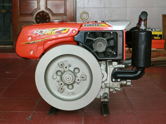 ขาย Kubota RT140 Plus สภาพ 95\% มีใบรับประกันให้ ประกันเหลืออีก 2 ปีกว่า 36,000 บาท