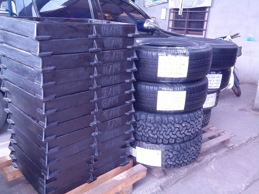 ยาง17กระบะสูง บริดสโตน265-65-R17ลงพื้นปลายปี14 (4เส้น4,800)