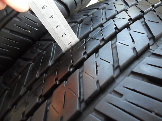 ยาง17กระบะสูง บริดสโตน265-65-R17ลงพื้นปลายปี14 (4เส้น4,800)