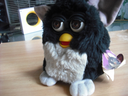 ตุ๊กตา Furby ปี 1999 สีขาว ดำ ตามสภาพ