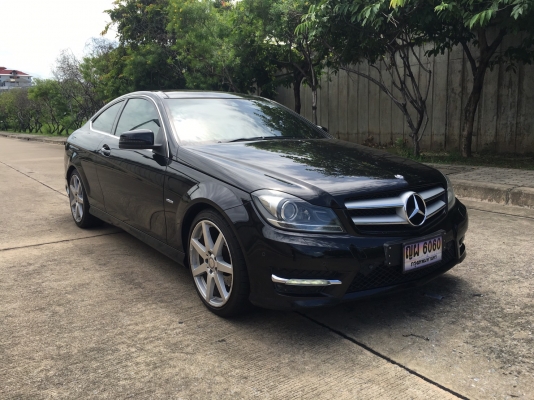 benz c180 coupe สีดำ ปี 2012 amg ท็อปสุดออฟชั่นเต็ม