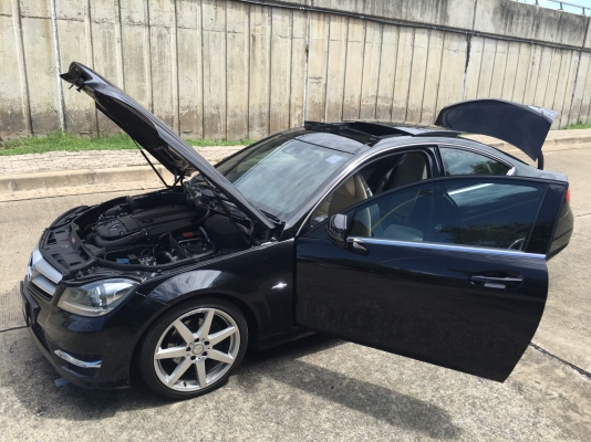 benz c180 coupe สีดำ ปี 2012 amg ท็อปสุดออฟชั่นเต็ม benz c180 coupe สีดำ ปี 2012 amg ท็อปสุดออฟชั่นเต็ม