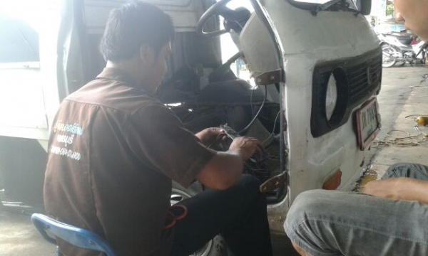 ขอแก้ข่าวเรื่องโกงรถหน่อยครับ...เนื่องจากรถพังอยู่ที่หาดใหญ่ ลูกค้าเลยยังไม่จ่ายเงินจนกว่าจะซ่อมเสร็จ