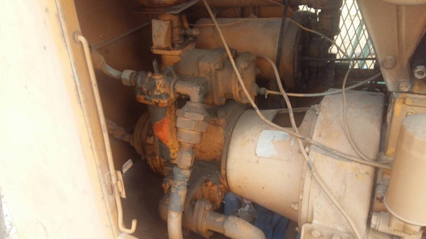 ขายเครื่องปั๊มลม KomatSu125 ขายเครื่องปั๊มลม KomatSu125