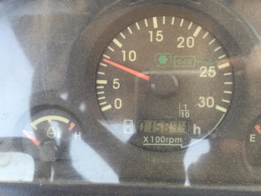 รถแทรกเตอร์ NEW HOLLAND พร้อมอุปกรณ์ 3 ชิ้น รถแทรกเตอร์ NEW HOLLAND พร้อมอุปกรณ์ 3 ชิ้น