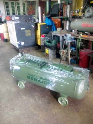 คุณลูกค้าท่านใดสนใจถังลมลูกสูบ HITACHI  125ลิตร โทรหาเราน้า