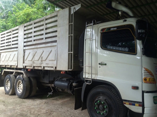 รถฮีโน่ 10 ล้อดั้ม FM1J 260 แรงม้า. ปี 49. , ( ขาย แม่ , ลูก. ) สนใจติดต่อ 081 - 6079515
