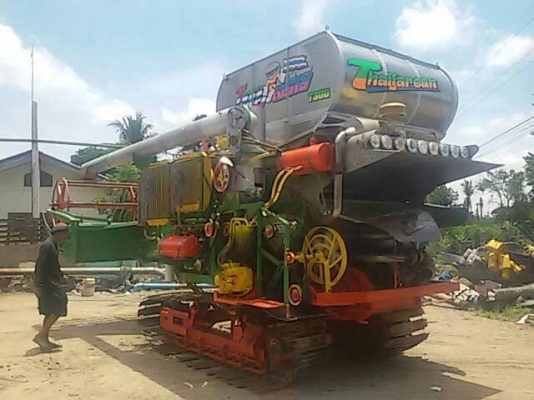 ขายรถเกี่ยวข้าวไทยเจริญ 2010ช่วงล่าง12ปั๊ม23 เครื่องnissan MD92เทอร์โบว์ 240แรงลูเลอร์ 11ลูก ขายรถเกี่ยวข้าวไทยเจริญ 2010ช่วงล่าง12ปั๊ม23 เครื่องnissan MD92เทอร์โบว์ 240แรงลูเลอร์ 11ลูก