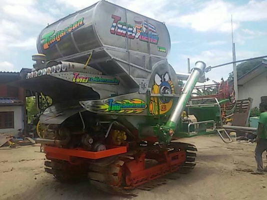 ขายรถเกี่ยวข้าวไทยเจริญ 2010ช่วงล่าง12ปั๊ม23 เครื่องnissan MD92เทอร์โบว์ 240แรงลูเลอร์ 11ลูก ขายรถเกี่ยวข้าวไทยเจริญ 2010ช่วงล่าง12ปั๊ม23 เครื่องnissan MD92เทอร์โบว์ 240แรงลูเลอร์ 11ลูก