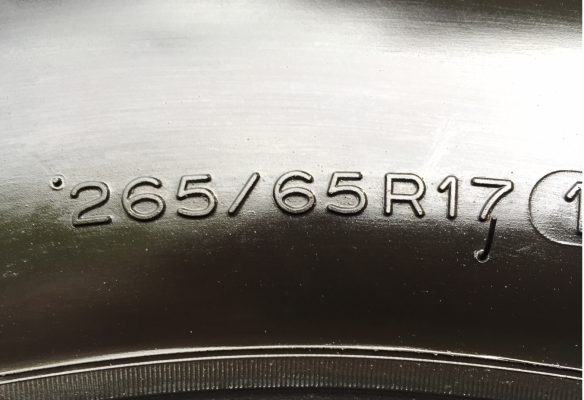 ยาง Michelin 265 65 17 ปี14 ดอกเต็ม เนื้อนิ่ม ราคาไม่แพง