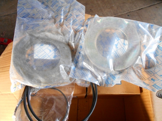 ขายสะลักบุมเม็คโคโกเบ 200 มีคบชุดเก่าเก็บครับ 010074646 ครับ