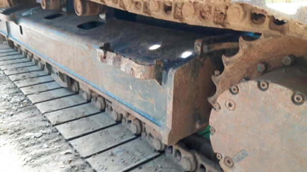 ขายด่วน!!KOMATSU PC200-8 5,000 ชั่วโมง สภาพสวยมากค่ะ ขายด่วน!!KOMATSU PC200-8 5,000 ชั่วโมง สภาพสวยมากค่ะ