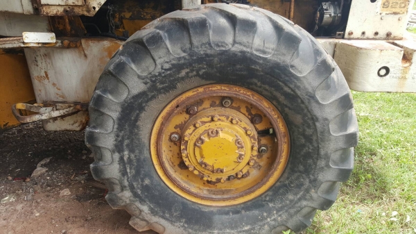 ขาย รถตัก CAT 920 รถใช้งานอยู่ ยางดีทั้ง 4 เส้น ราคาคุยกันได้