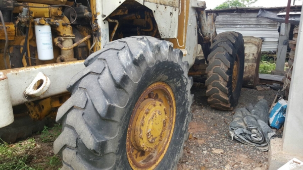 ขาย รถตัก CAT 920 รถใช้งานอยู่ ยางดีทั้ง 4 เส้น ราคาคุยกันได้