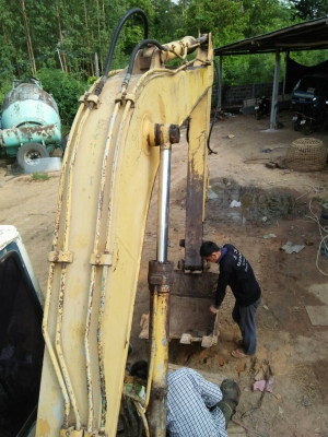 ขาย แบคโฮ KOMATSU PC120-5 เอกสารใบซื้อขาย เครื่องดี ช่วงล่างเช็คใหม่แล้ว รถใช้งานอยู่ครับ ขาย แบคโฮ KOMATSU PC120-5 เอกสารใบซื้อขาย เครื่องดี ช่วงล่างเช็คใหม่แล้ว รถใช้งานอยู่ครับ