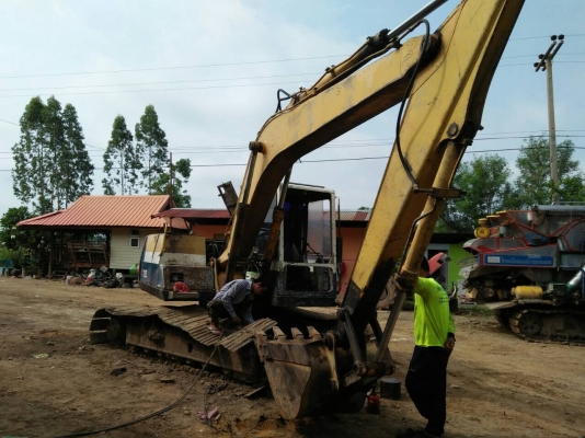 ขาย แบคโฮ KOMATSU PC120-5 เอกสารใบซื้อขาย เครื่องดี ช่วงล่างเช็คใหม่แล้ว รถใช้งานอยู่ครับ ขาย แบคโฮ KOMATSU PC120-5 เอกสารใบซื้อขาย เครื่องดี ช่วงล่างเช็คใหม่แล้ว รถใช้งานอยู่ครับ