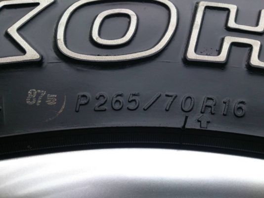 ขายแม็ก 6รูขอบ16 พร้อมยาง YOKOHAMA A/T-S 265/70R16 ยางปี13 ดอกยางหนาเต็มสดนิ่มไม่แตกลายไม่ร้าว สวยๆ จำนวน 1 ชุด ขายแม็ก 6รูขอบ16 พร้อมยาง YOKOHAMA A/T-S 265/70R16 ยางปี13 ดอกยางหนาเต็มสดนิ่มไม่แตกลายไม่ร้าว สวยๆ จำนวน 1 ชุด