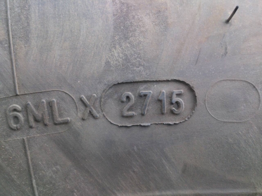 ขายยาง 900R20 พร้อมยางในยางรอง บริดสโตน 1 เส้น  มิชลิน 3 เส้น ยางปี15 สวยๆ จำนวน 4 ชุด