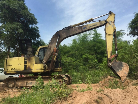ขาย 495,000 Komatsu  PC120 รุ่น 6 เครื่องดี ปั้มดี ไฟฟ้า ตัด เอกสารเล่มทะเบียน  090-772-3710 090-772-3708