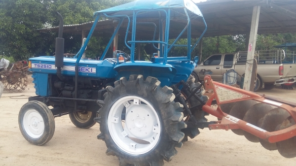 จัดส่งพี่ จ.ลพบุรี ขอบคุณครับ ขายรถไถนั่งขับ ISEKI TS2510 (25แรง) พร้อมผาน5 LCS+ผานยกร่องมัน พร้อมใช้งาน จัดส่งพี่ จ.ลพบุรี ขอบคุณครับ ขายรถไถนั่งขับ ISEKI TS2510 (25แรง) พร้อมผาน5 LCS+ผานยกร่องมัน พร้อมใช้งาน